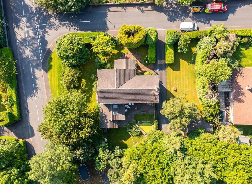 1 Woodland Avenue, Helens Bay, BT19 1TX