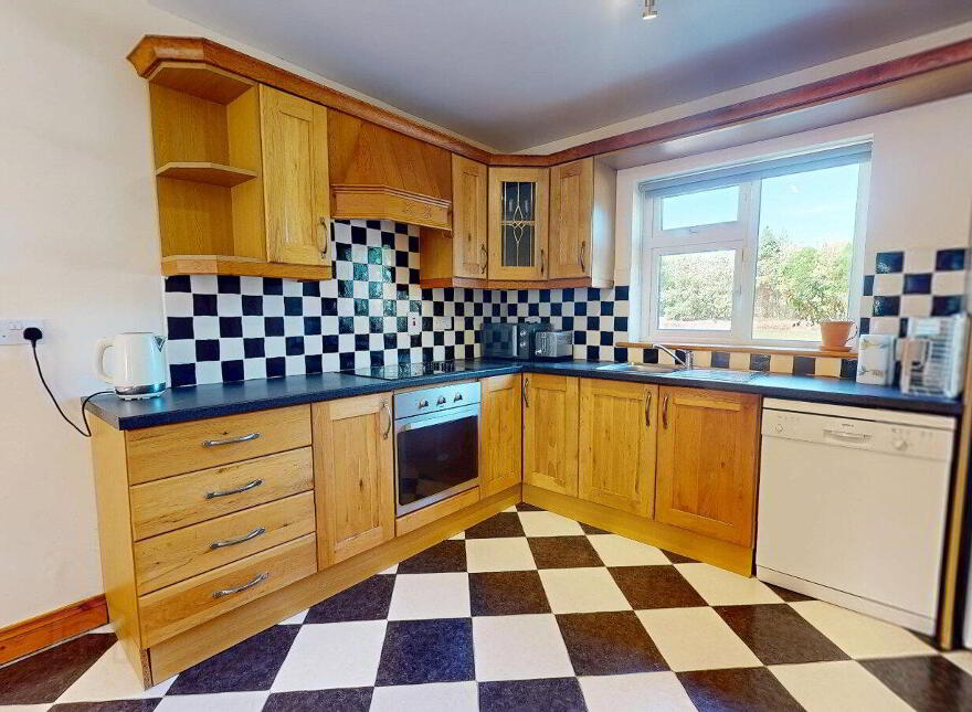 2 Ballygarron, Kilmuckridge, Y25F223