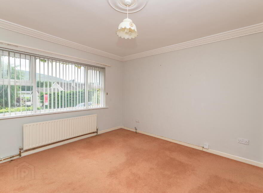 3 The Woodlands, Warrenpoint, Newry, BT34 3WL