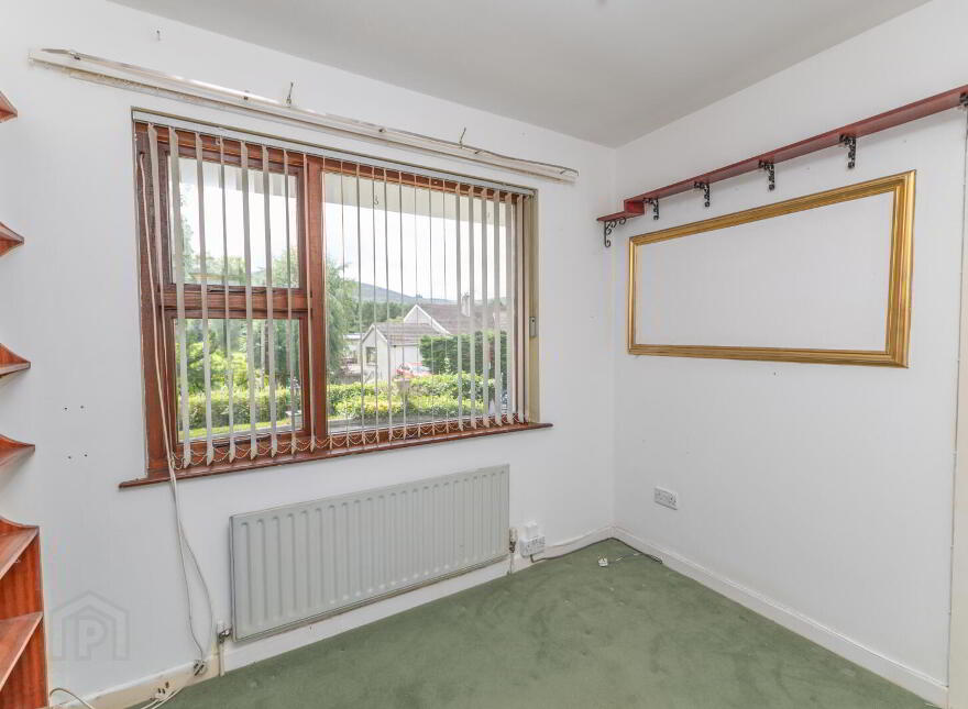 3 The Woodlands, Warrenpoint, Newry, BT34 3WL