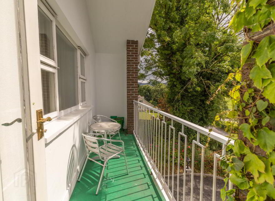 3 The Woodlands, Warrenpoint, Newry, BT34 3WL