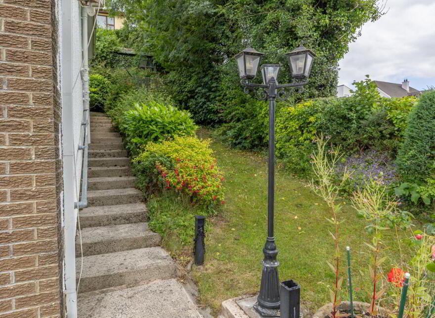 3 The Woodlands, Warrenpoint, Newry, BT34 3WL