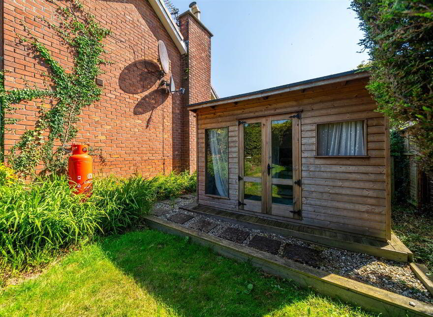 3 Ballymaconnell Road South, Bangor, BT19 6DQ