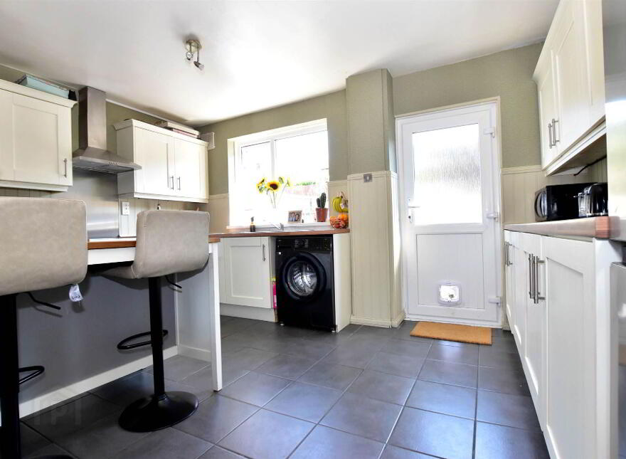 10 Stranmore Avenue, Newtownards, BT23 8JU