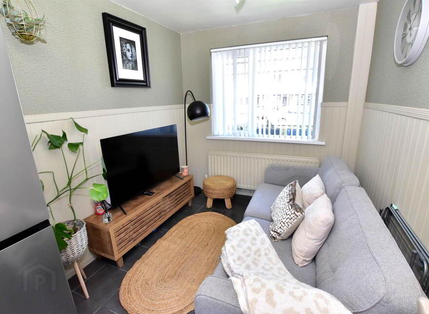 10 Stranmore Avenue, Newtownards, BT23 8JU
