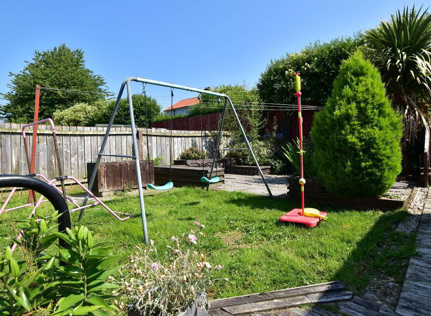 10 Stranmore Avenue, Newtownards, BT23 8JU
