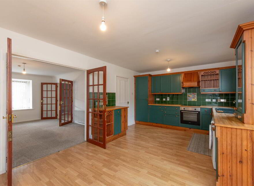 23 Meadowvale, Saintfield, Ballynahinch, BT24 7DW