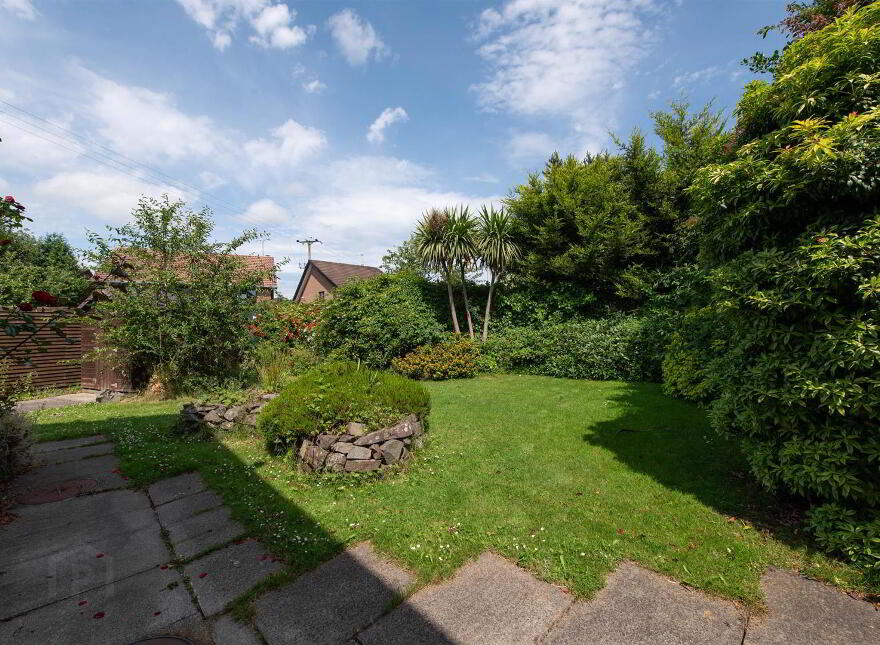 23 Meadowvale, Saintfield, Ballynahinch, BT24 7DW