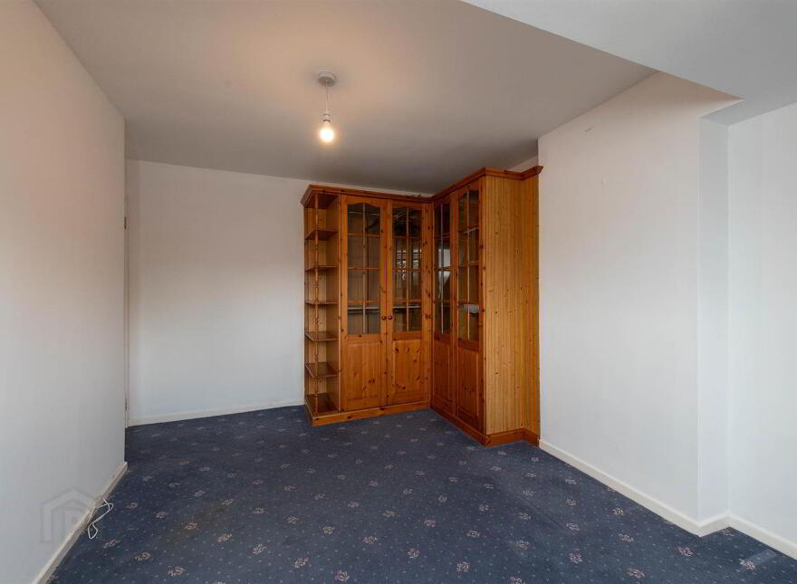 23 Meadowvale, Saintfield, Ballynahinch, BT24 7DW