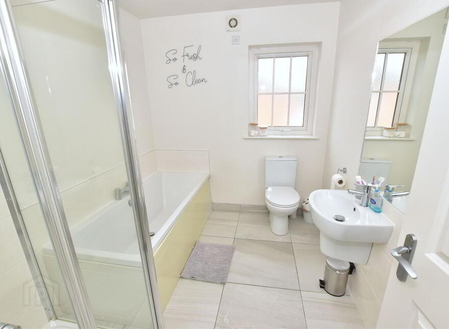 11 Harlow Green, Moira, BT67 0XH