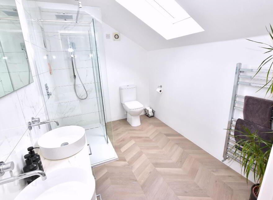 11 Harlow Green, Moira, BT67 0XH