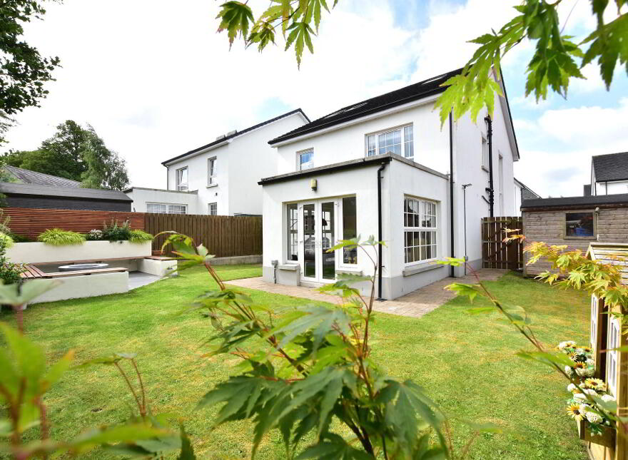 11 Harlow Green, Moira, BT67 0XH