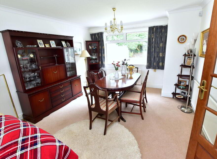 5 Corby Drive, Lisburn, BT28 3HG