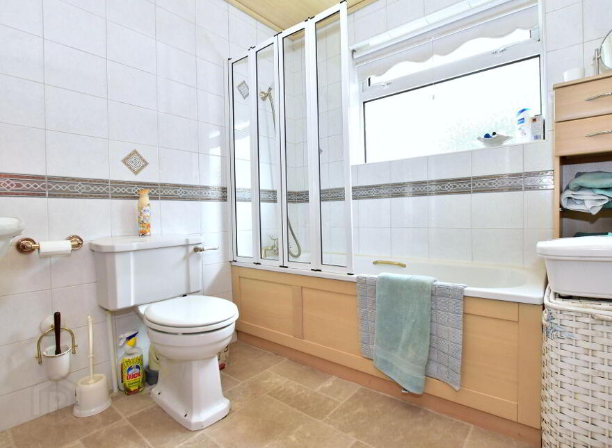 5 Corby Drive, Lisburn, BT28 3HG