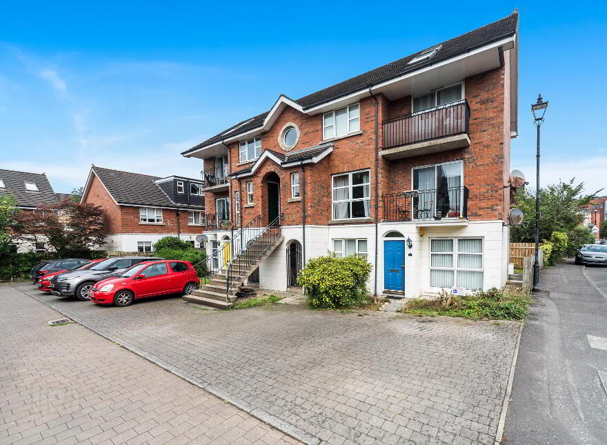 2 Ardenlee Crescent, Ravenhill Road, Belfast, BT6 8QT