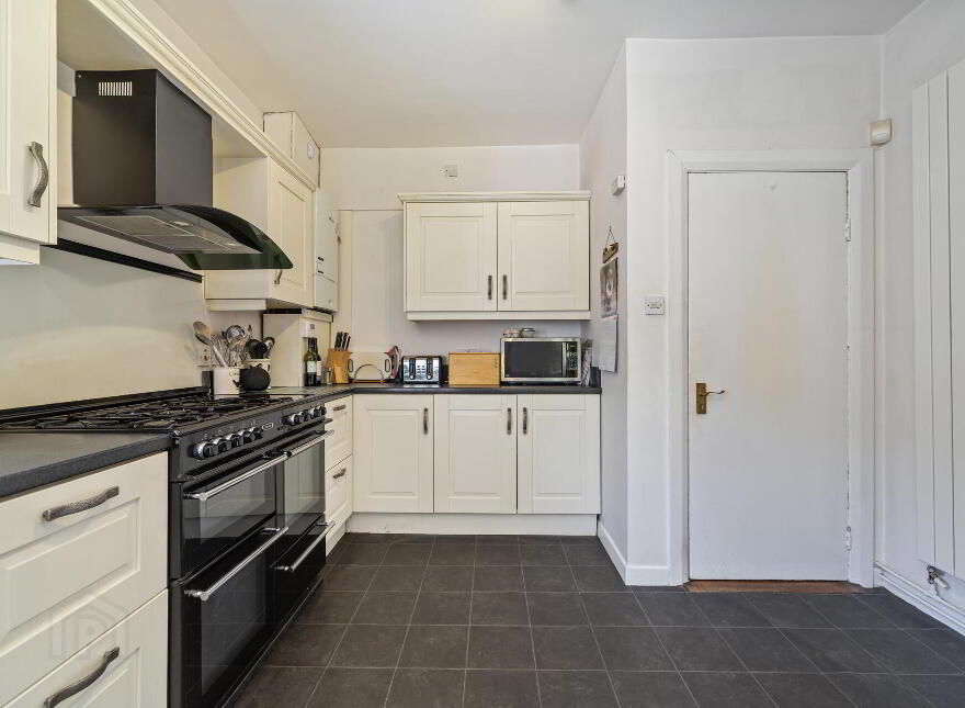 86 Malone Road, Belfast, BT9 5HP