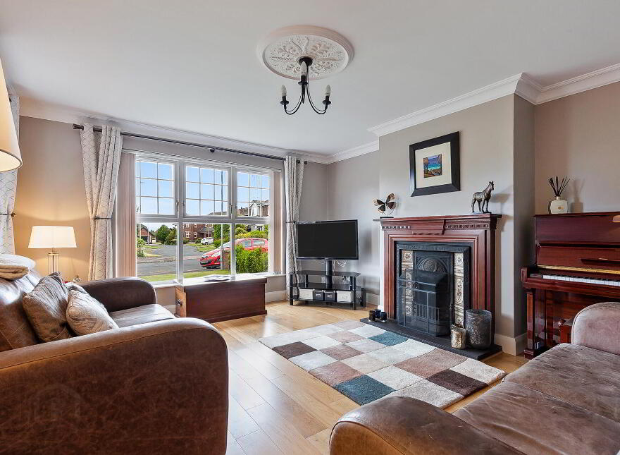 6 Ballylenaghan Avenue, Belfast, BT8 6WY