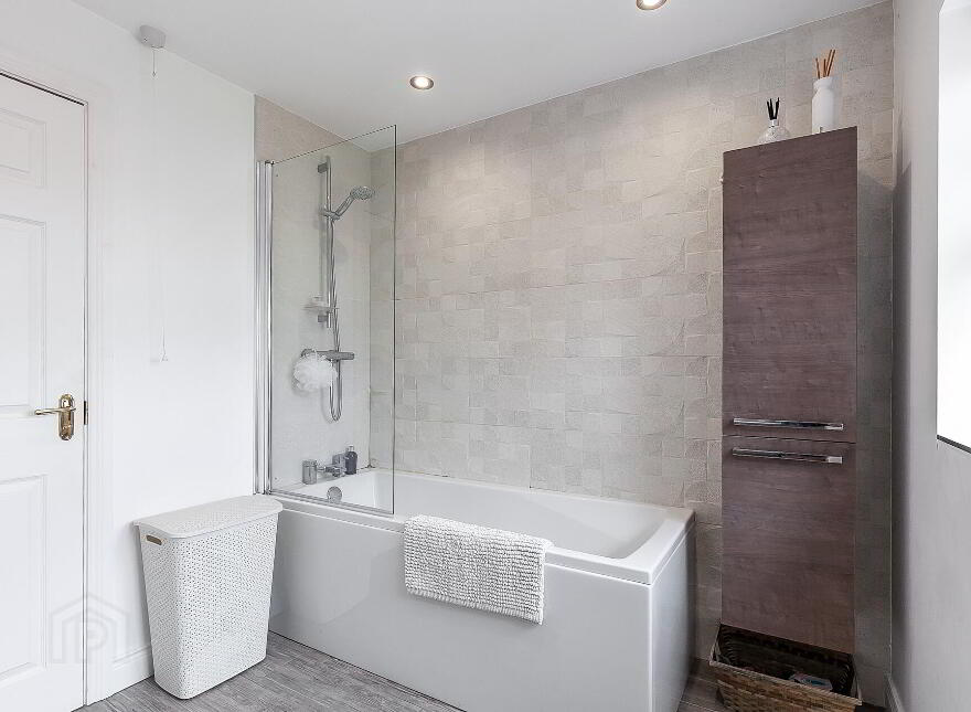 6 Ballylenaghan Avenue, Belfast, BT8 6WY