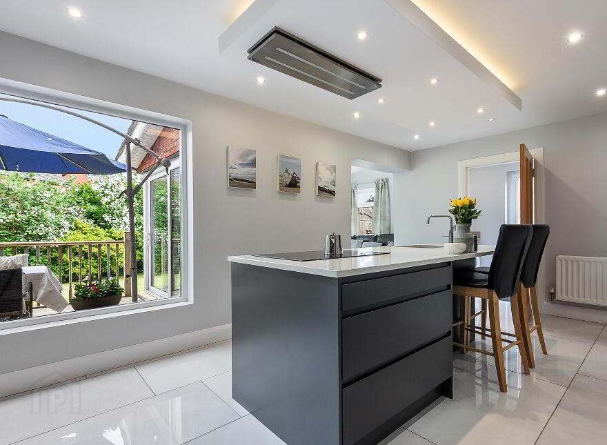6 Ballylenaghan Avenue, Belfast, BT8 6WY