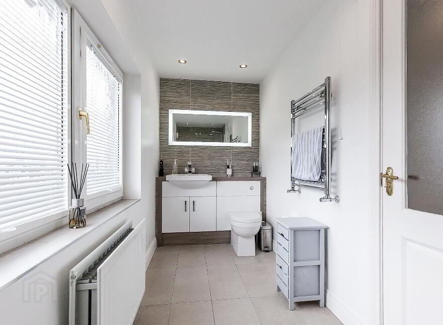 6 Ballylenaghan Avenue, Belfast, BT8 6WY