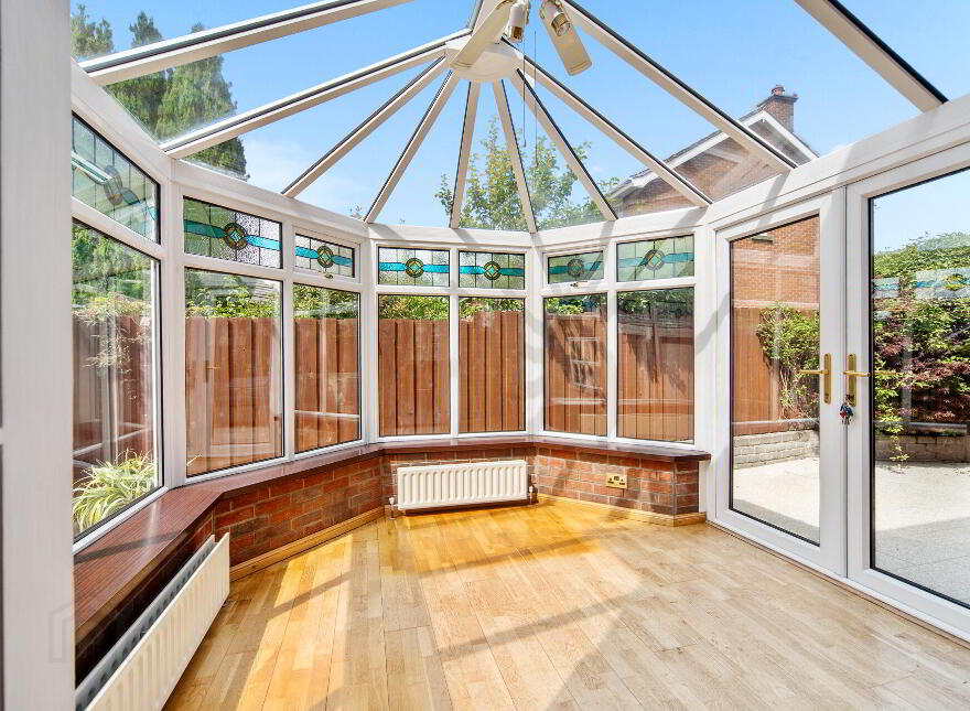 3 Oakwood Court, Malone, Belfast, BT9 6DF