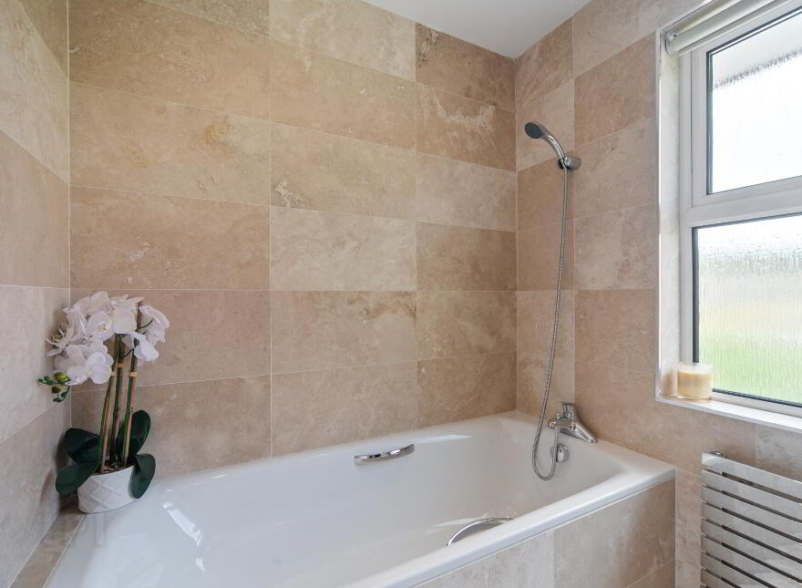 3 Oakwood Court, Malone, Belfast, BT9 6DF