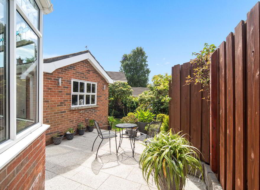 3 Oakwood Court, Malone, Belfast, BT9 6DF
