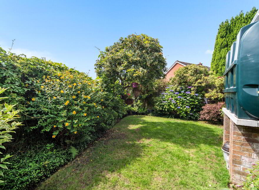 3 Oakwood Court, Malone, Belfast, BT9 6DF