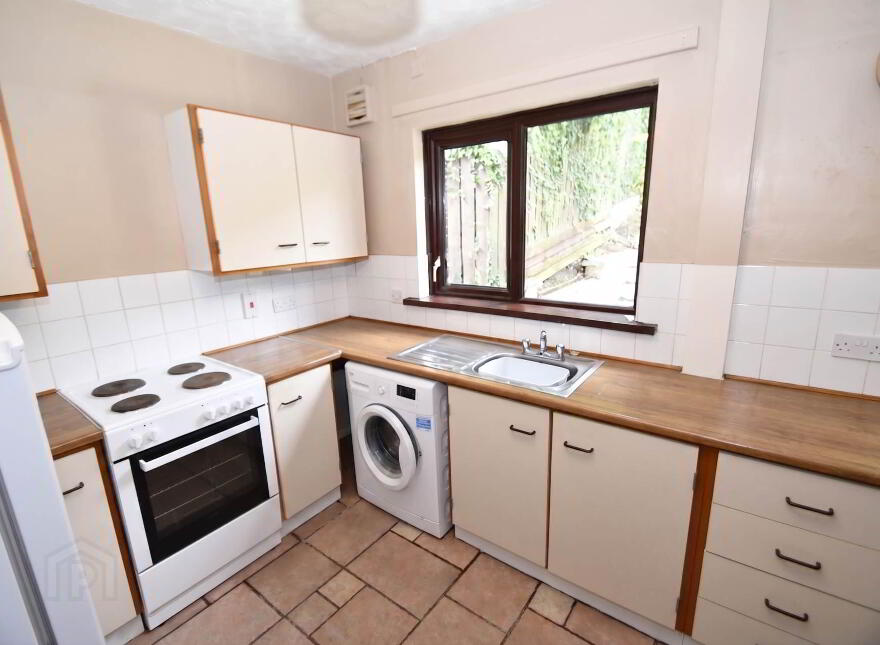 65 Ramoan Drive, Belfast, BT11 8LH