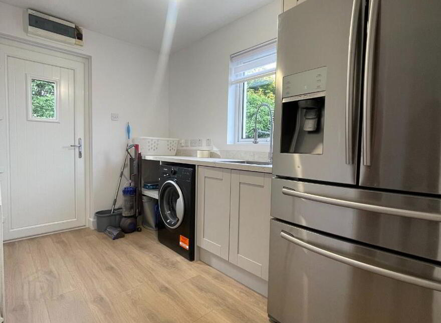 24 Meadowlands Avenue, Warrenpoint, Newry, BT34 3FY