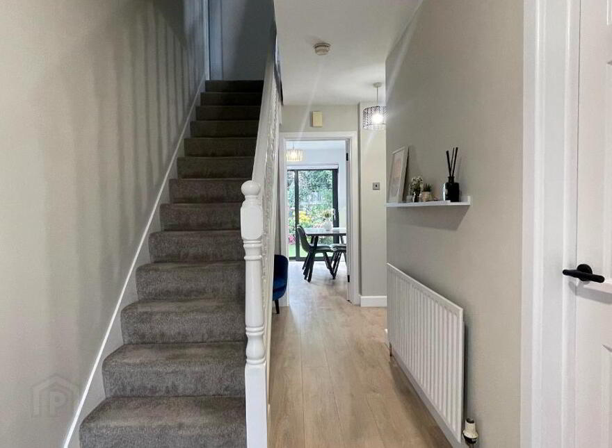 24 Meadowlands Avenue, Warrenpoint, Newry, BT34 3FY