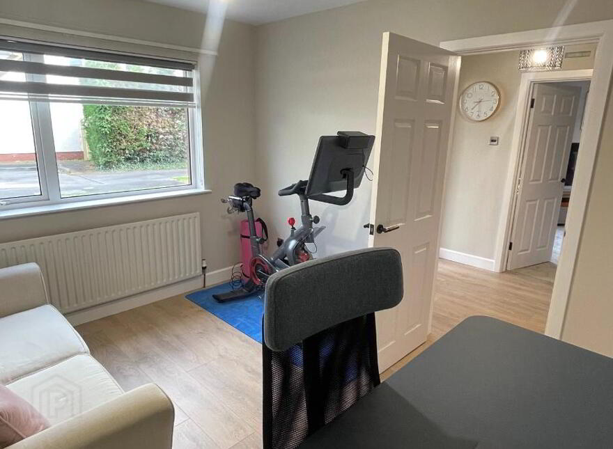 24 Meadowlands Avenue, Warrenpoint, Newry, BT34 3FY