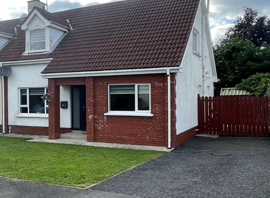 24 Meadowlands Avenue, Warrenpoint, Newry, BT34 3FY