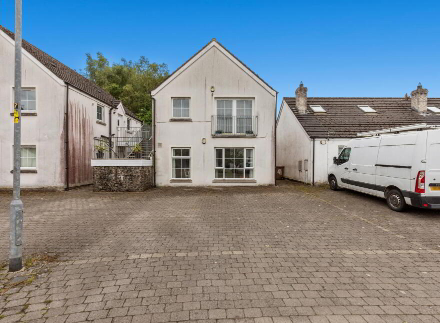 37 Millmount Lane, Dundonald, Belfast, BT16 1WN