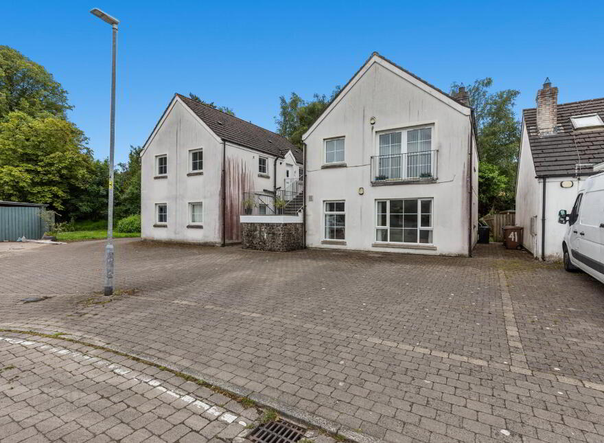 37 Millmount Lane, Dundonald, Belfast, BT16 1WN