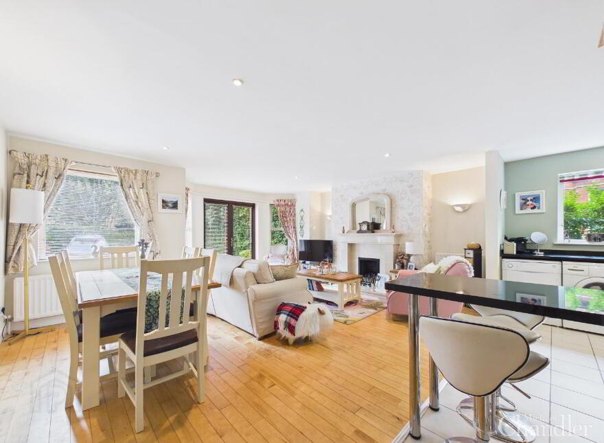 Apt 1 Acorn Hill, Apt, 1 Acorn Hill, 9a Annadale Avenue, Belfast, BT7 3JH