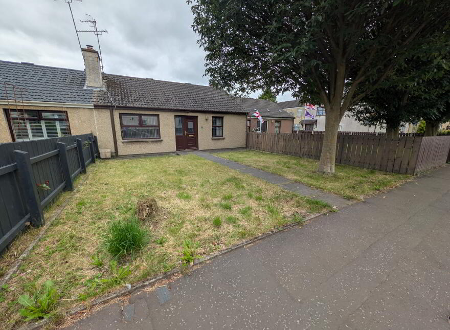 21 Brooke Park, Ballymena, BT42 3BL