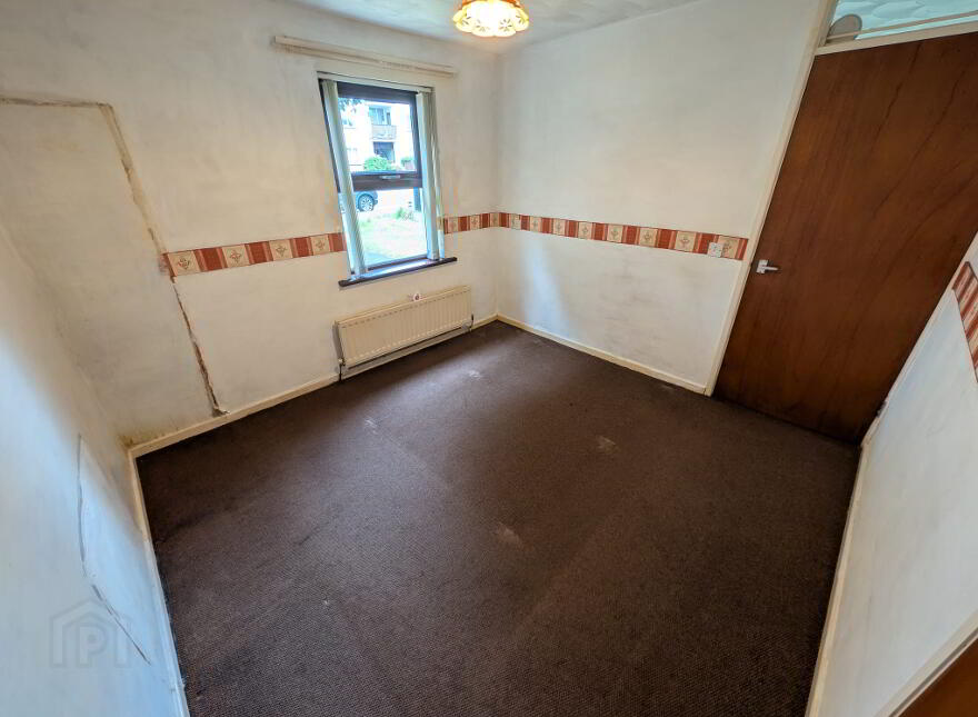 21 Brooke Park, Ballymena, BT42 3BL