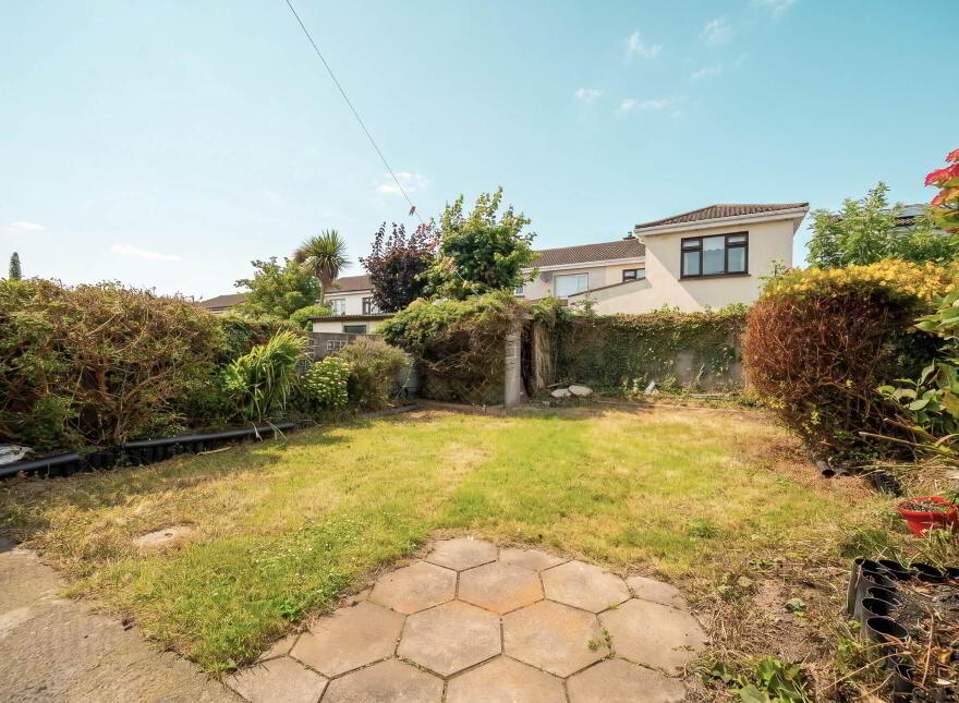 6 Crestwood Green, Ashbourne, A84W319
