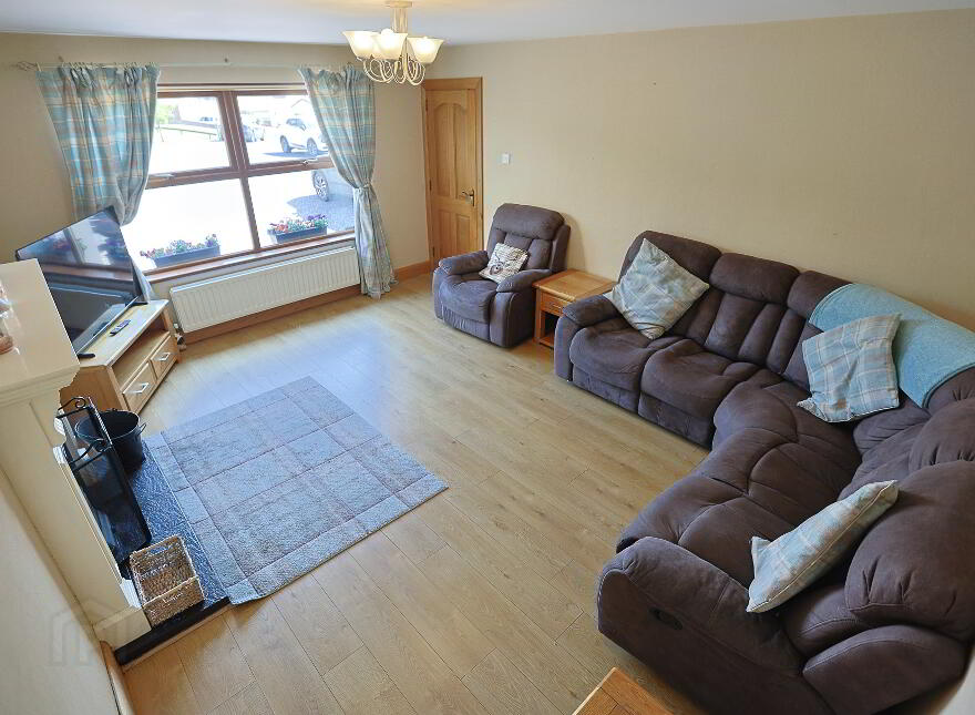 74 Castle Rise, Tandragee, Craigavon, BT62 2NF