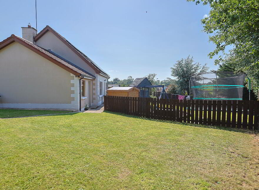 74 Castle Rise, Tandragee, Craigavon, BT62 2NF