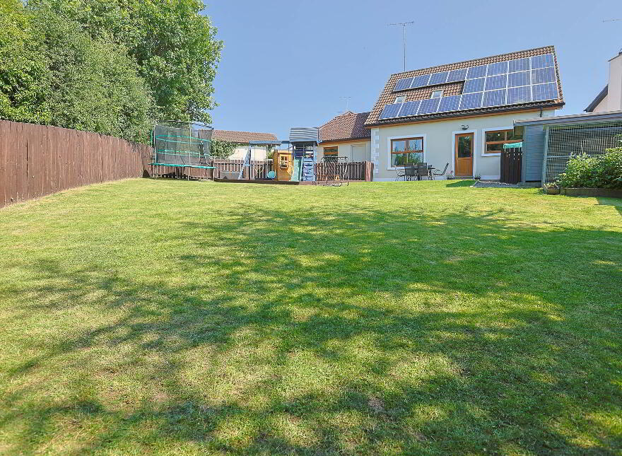 74 Castle Rise, Tandragee, Craigavon, BT62 2NF