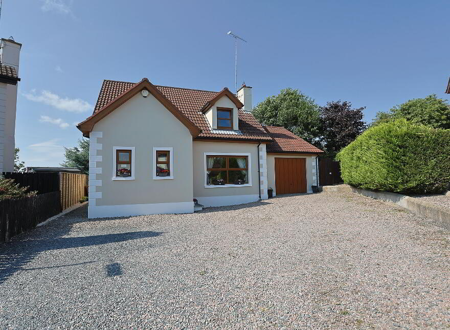 74 Castle Rise, Tandragee, Craigavon, BT62 2NF