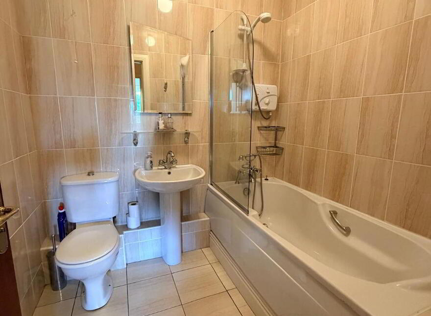 Apartment 24 Douglas Wells, Cork City Centre, T12D298