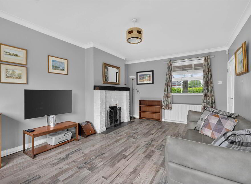 38 Glen Road, Castlereagh, Belfast, BT5 7LT