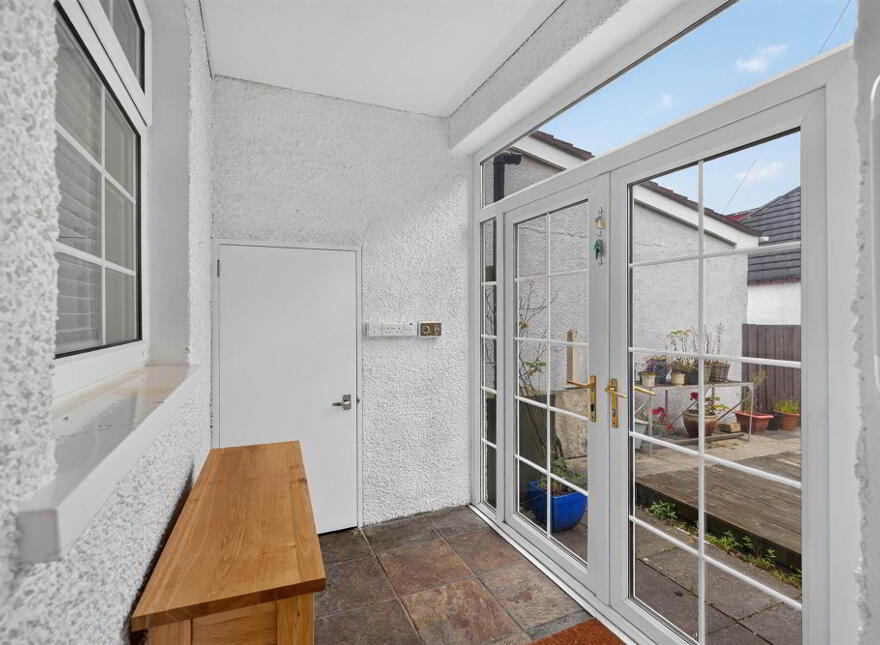 38 Glen Road, Castlereagh, Belfast, BT5 7LT