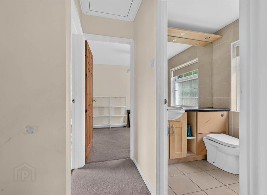 38 Glen Road, Castlereagh, Belfast, BT5 7LT