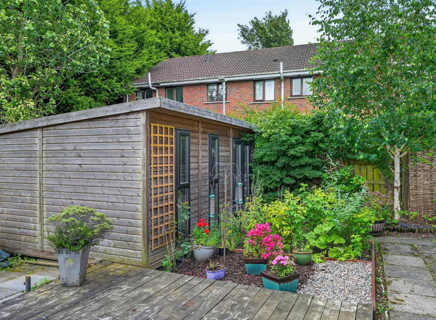 38 Glen Road, Castlereagh, Belfast, BT5 7LT