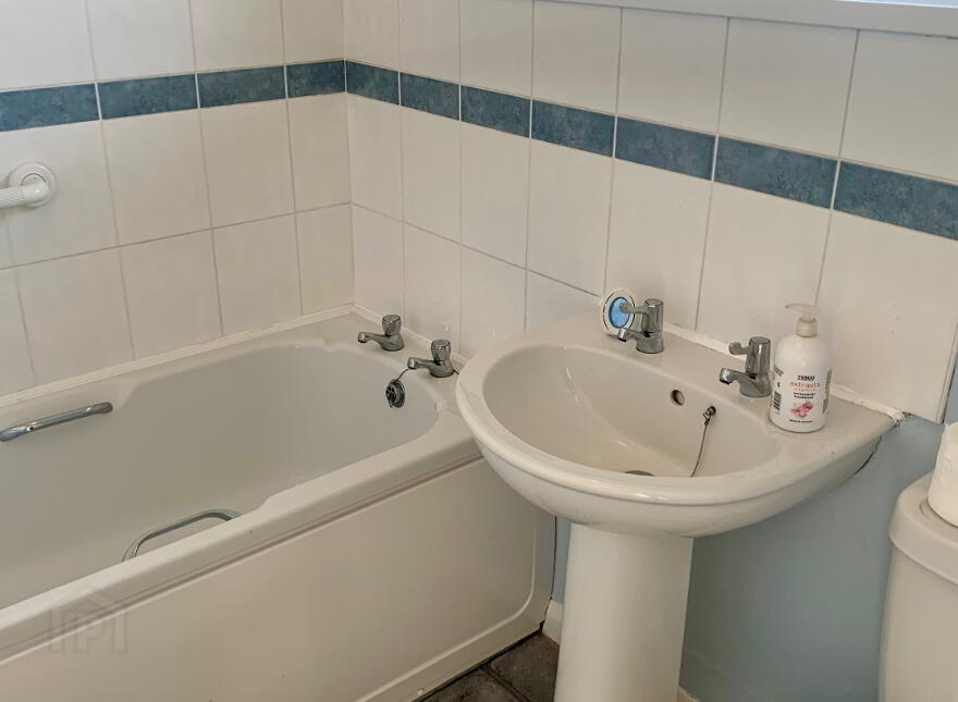 88 Donore Crescent, Antrim, BT41 1HY