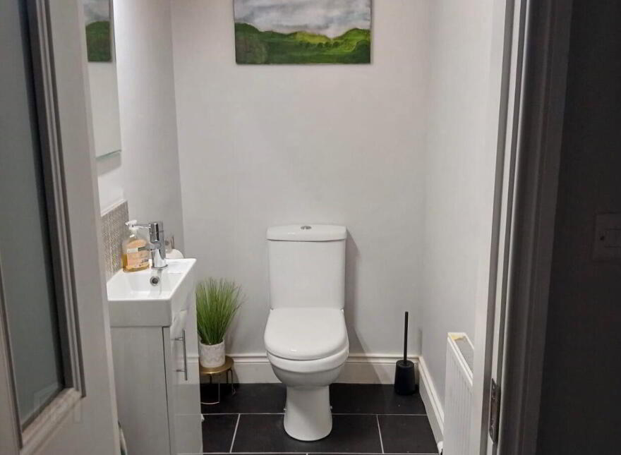 Goat Street, Dingle, V92K251